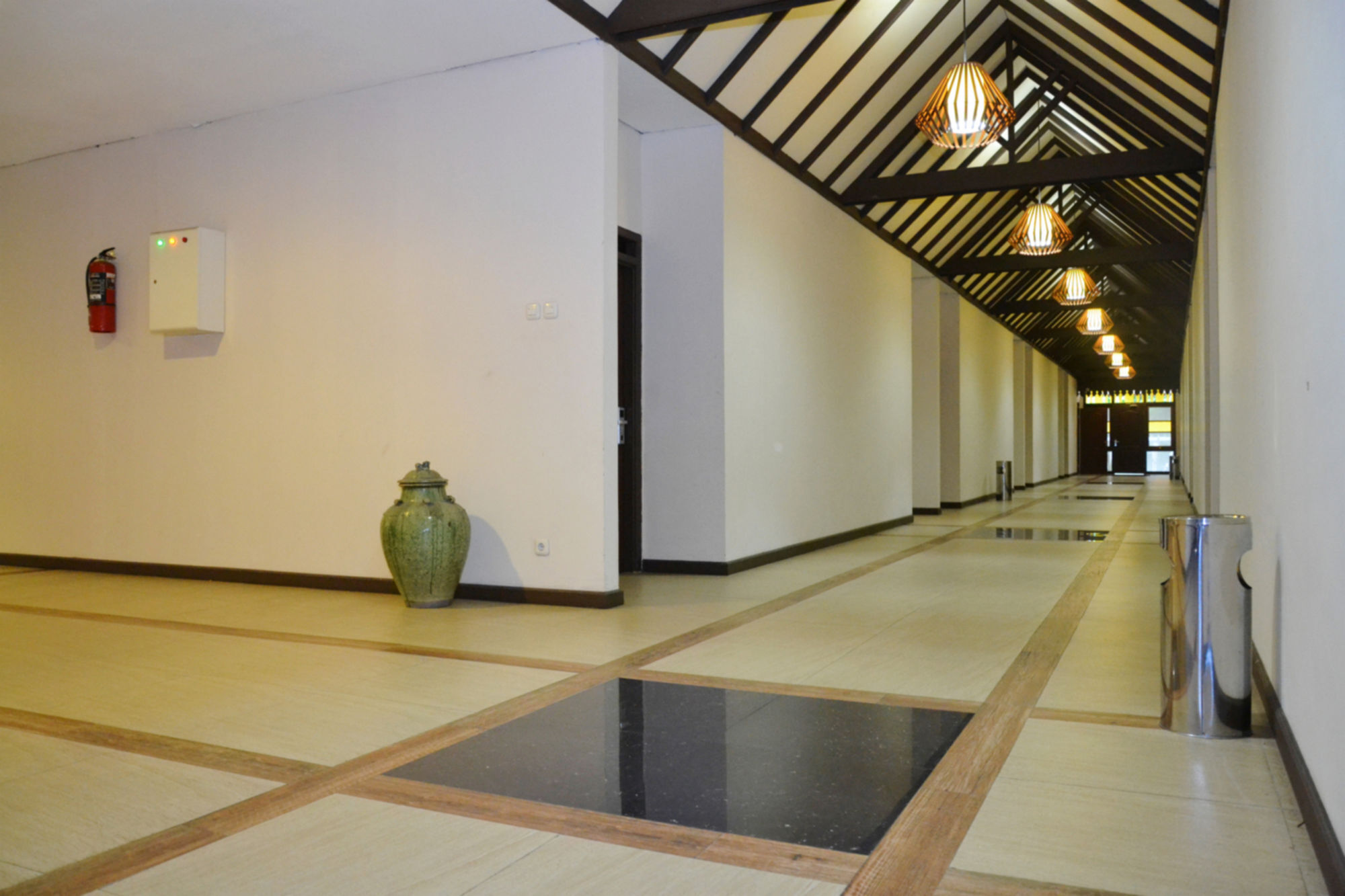 Arsela Hotel Pangkalanbuun Zewnętrze zdjęcie